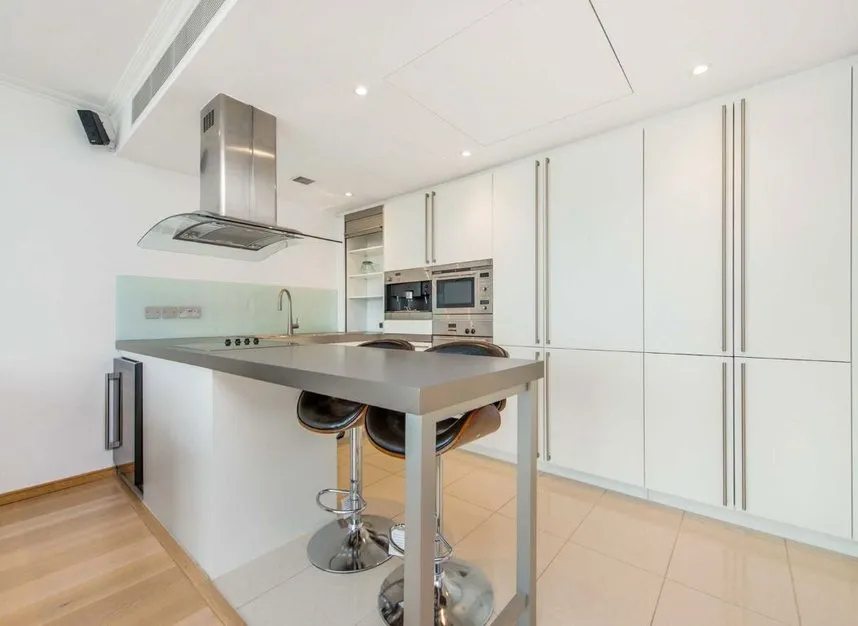 Hertsmere Road, Canary Wharf, E14, photo 3