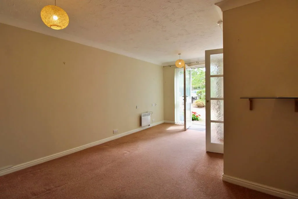 Curie Close, Rugby, CV21 3PF, photo 2