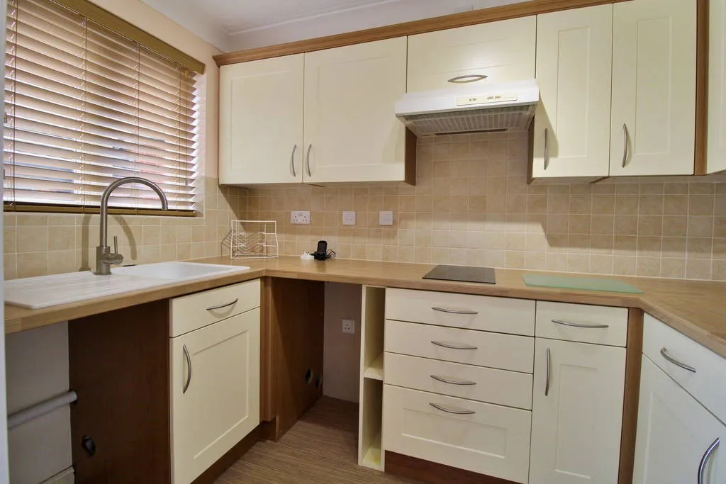 Curie Close, Rugby, CV21 3PF, photo 6