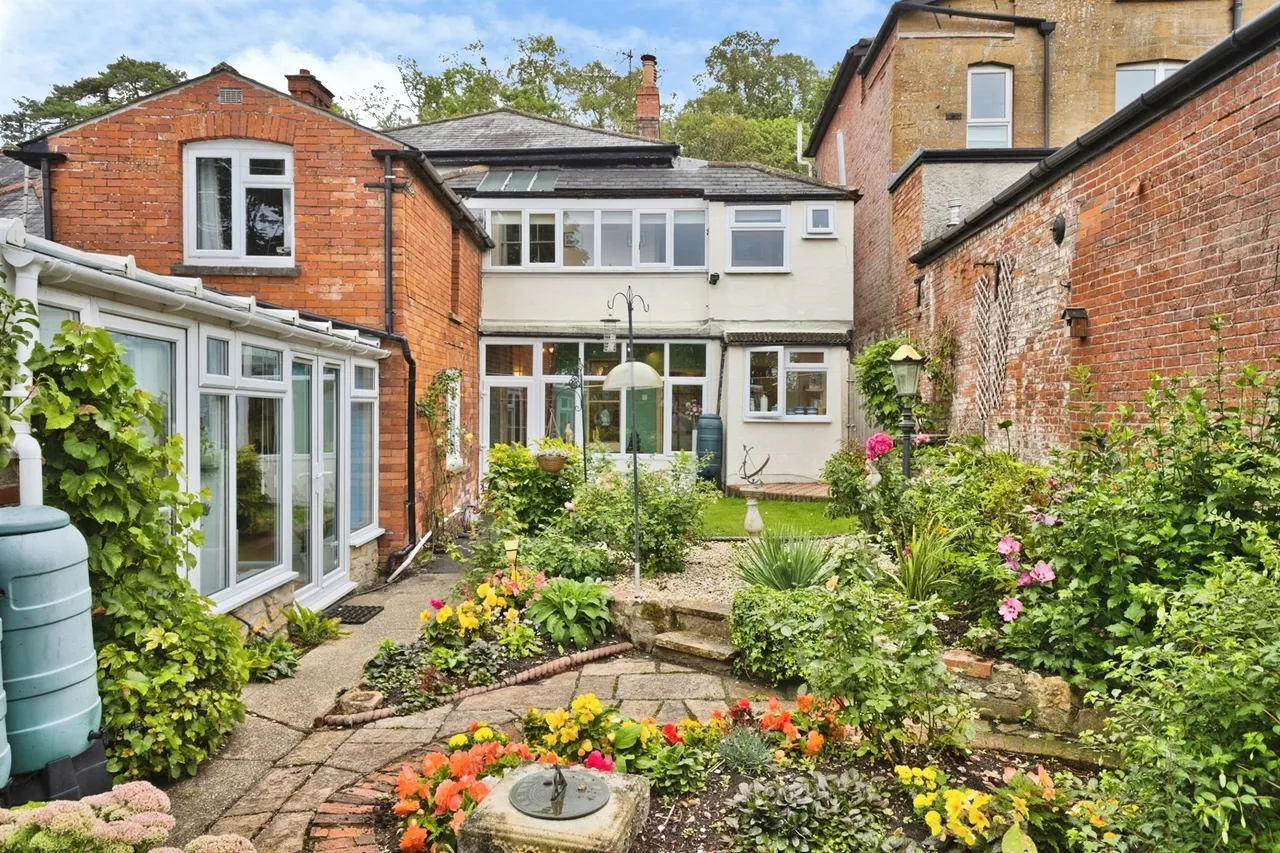 Hendford Hill, Yeovil, BA20, photo 24
