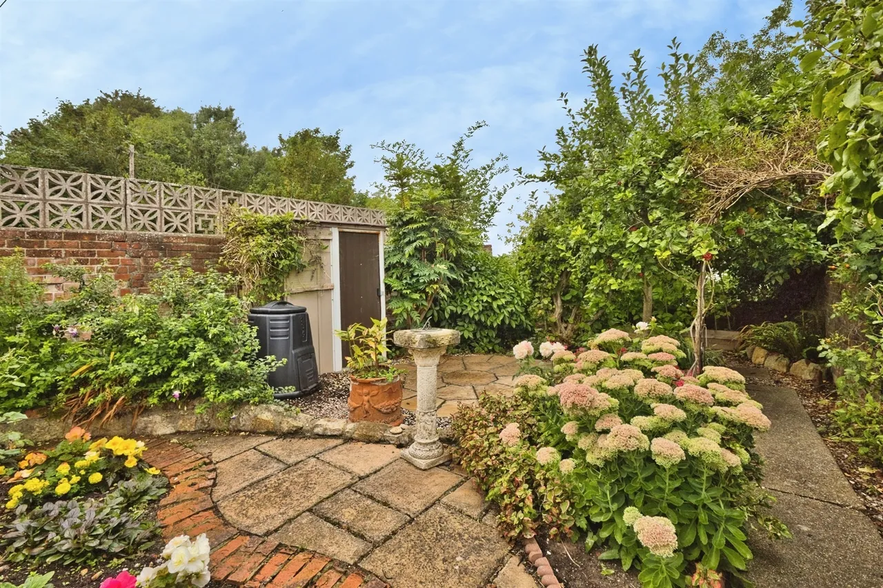 Hendford Hill, Yeovil, BA20, photo 23