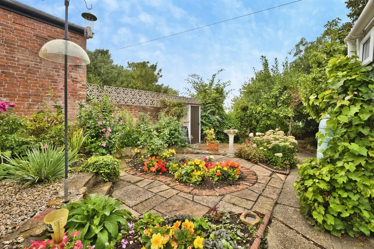 Hendford Hill, Yeovil, BA20, photo 22