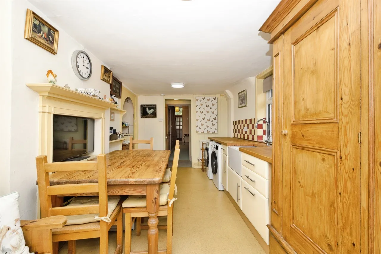 Hendford Hill, Yeovil, BA20, photo 9