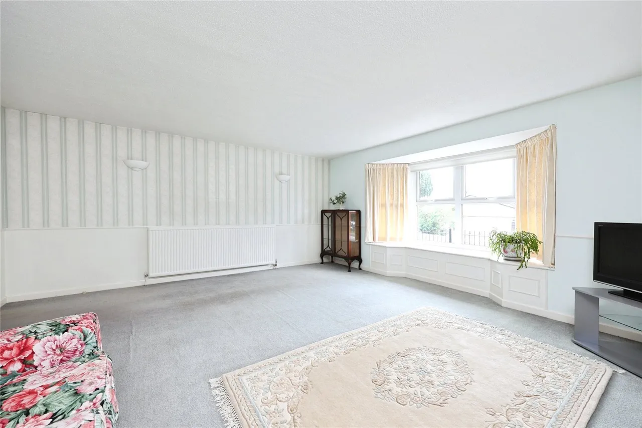 St. Johns Road, Newport, PO30, photo 6