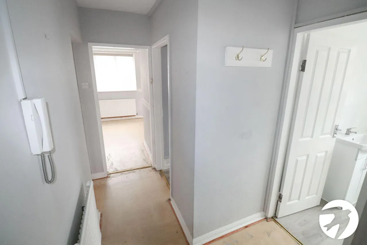 Woolwich Road, London, SE2, photo 10
