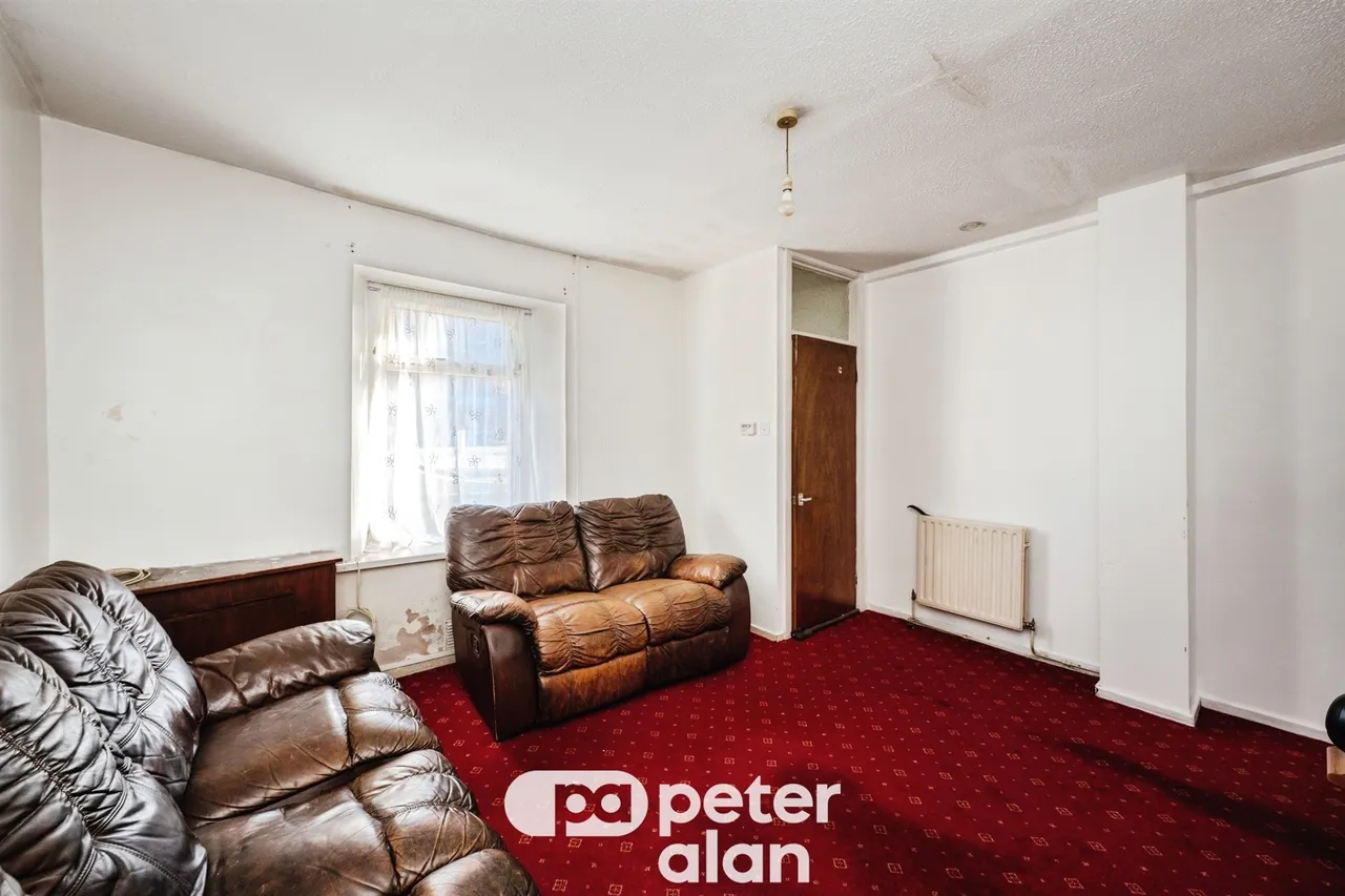 Water Street, Neath, SA11, photo 4