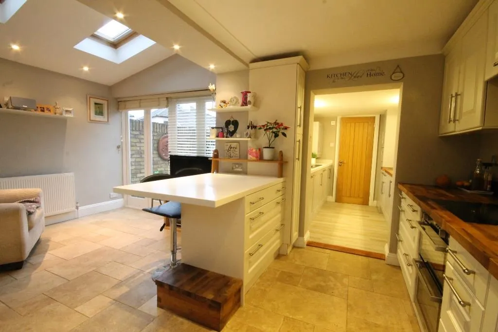 Worple Road, Leatherhead, KT22, photo 4