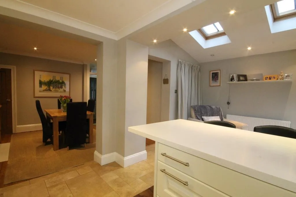 Worple Road, Leatherhead, KT22, photo 12