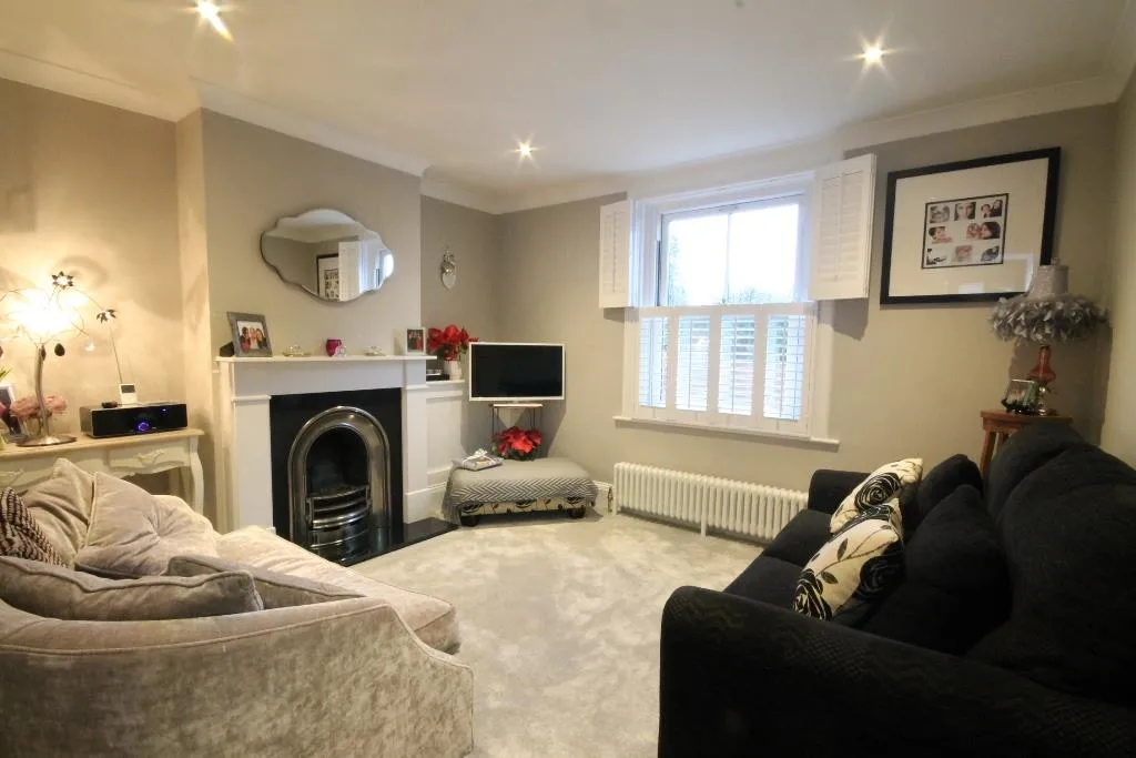 Worple Road, Leatherhead, KT22, photo 2
