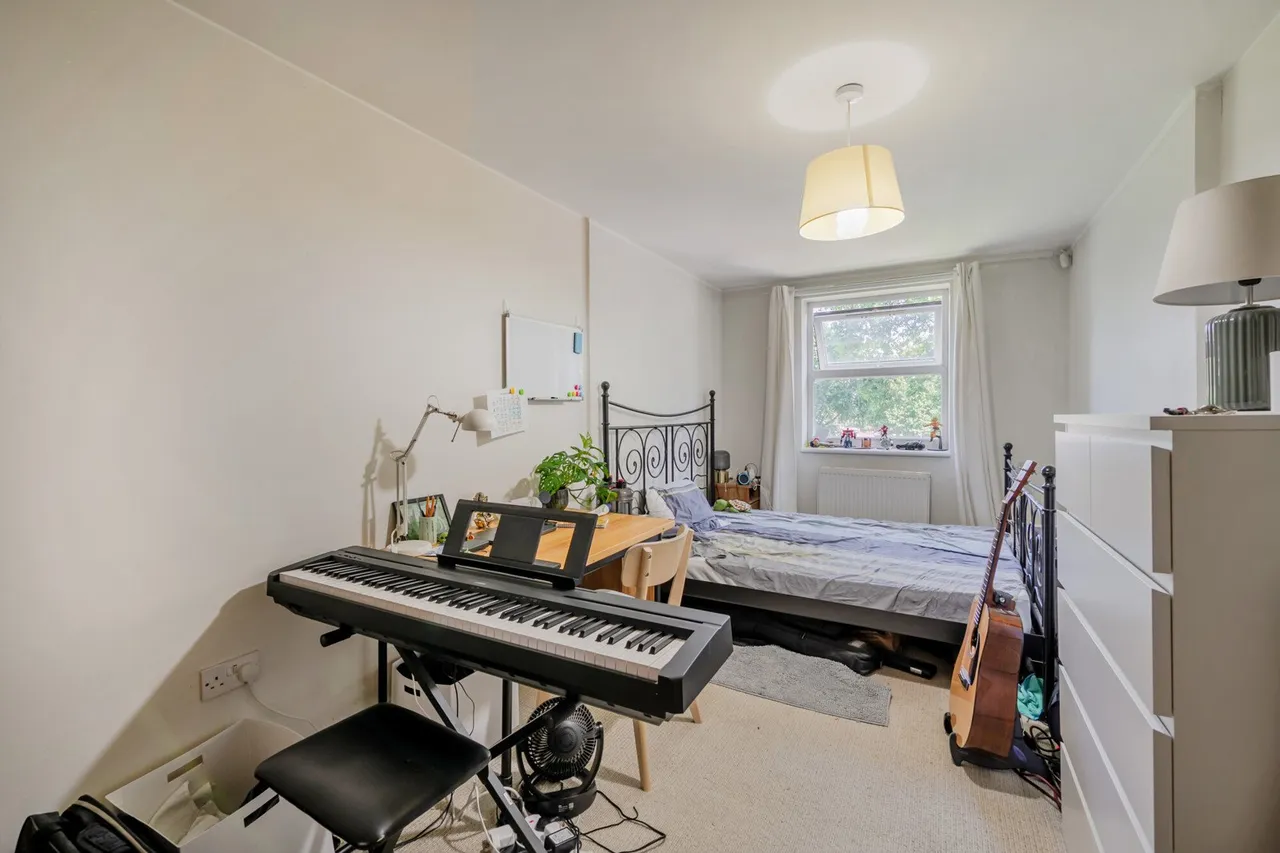 Vicarage Grove, SE5, photo 14