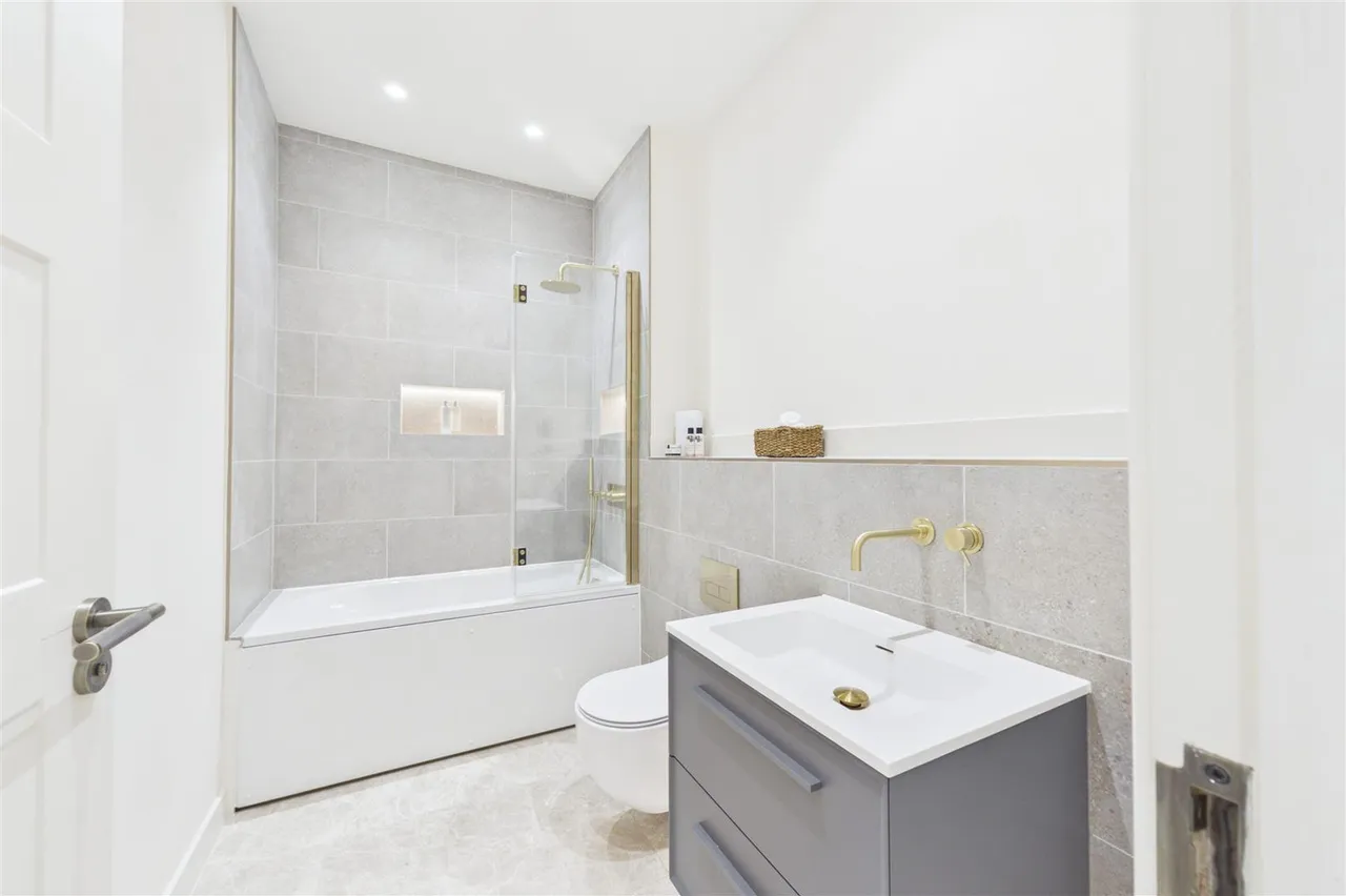 Brixton Hill, London, SW2, photo 6