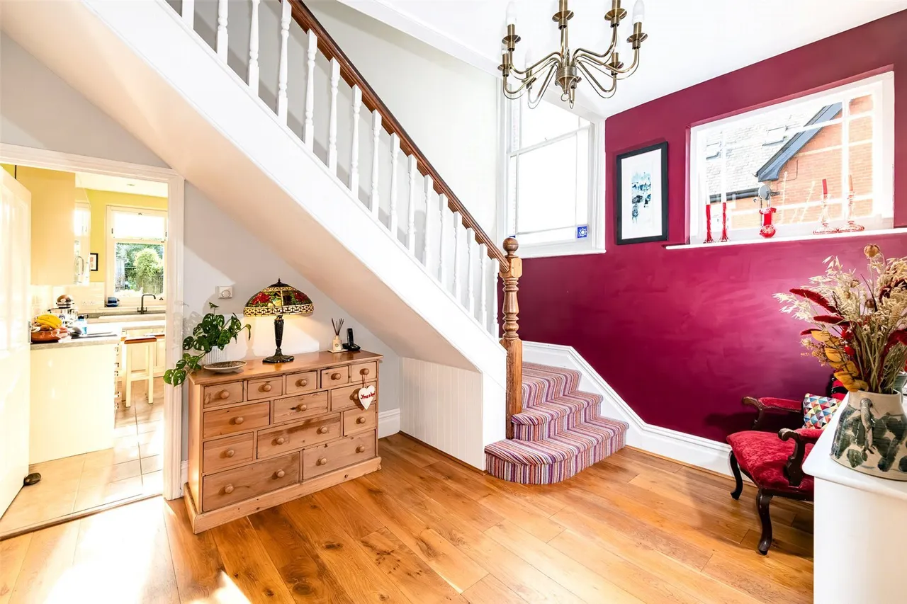 Salisbury Road, Blandford Forum, DT11, photo 5
