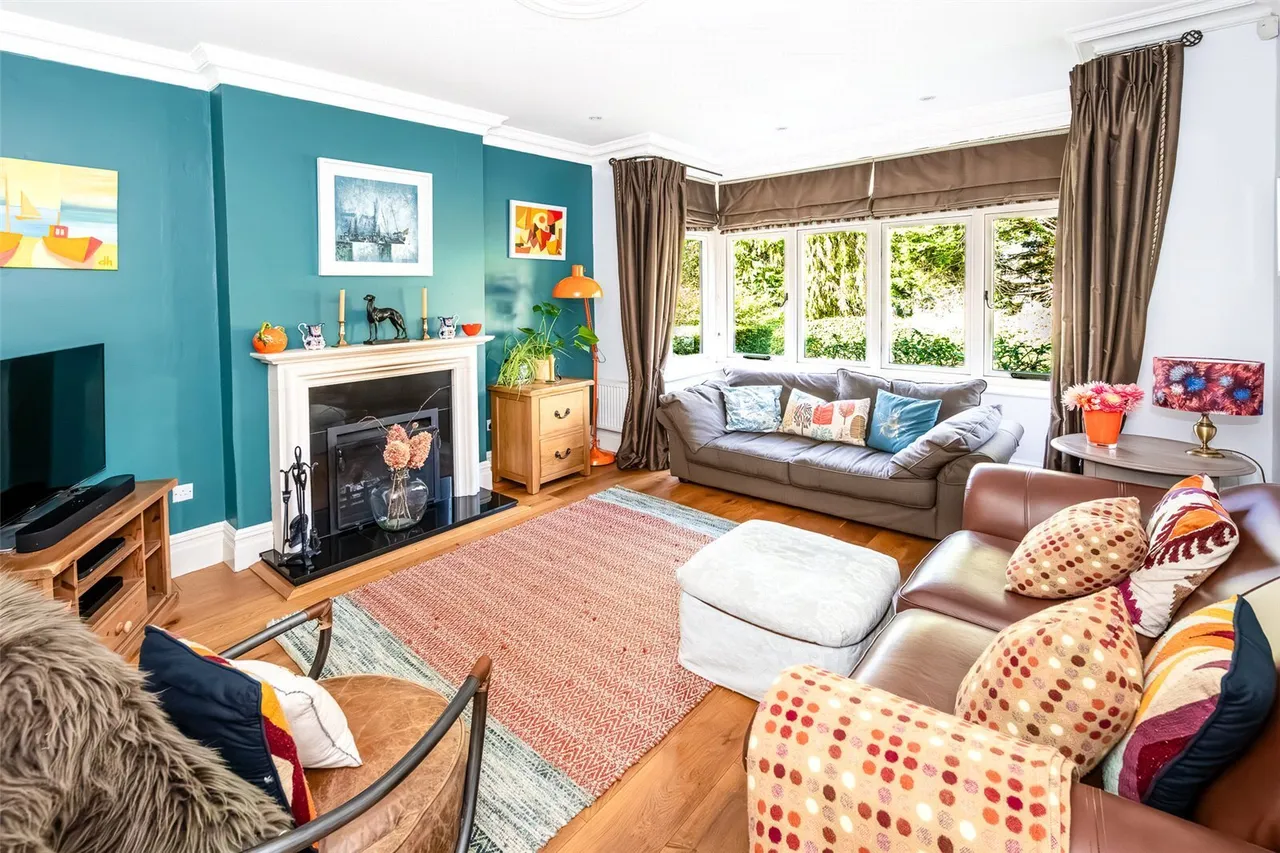Salisbury Road, Blandford Forum, DT11, photo 6
