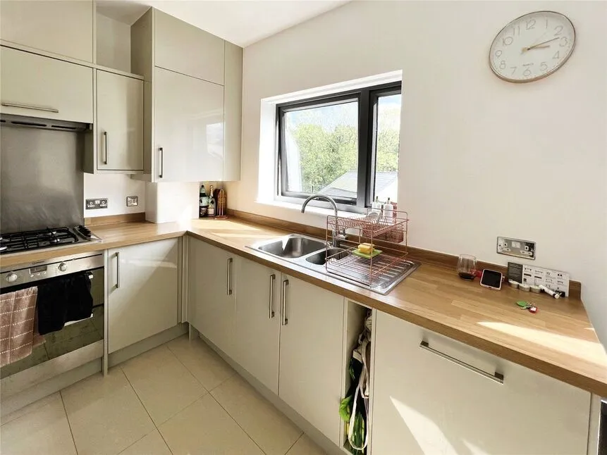 Lakewood Drive, Tunbridge Wells, Kent, TN2, photo 4