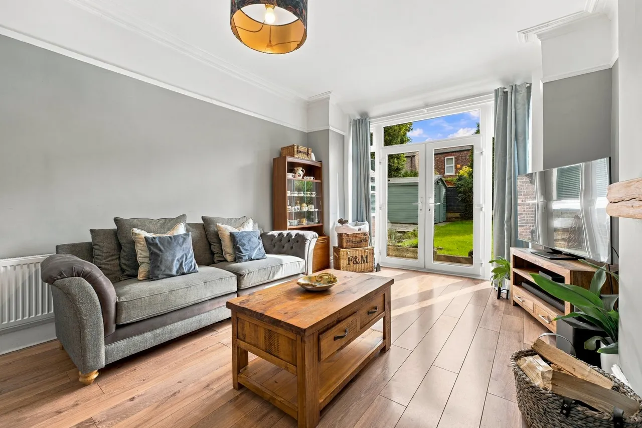 Acresfield Road, Salford, M6, photo 3