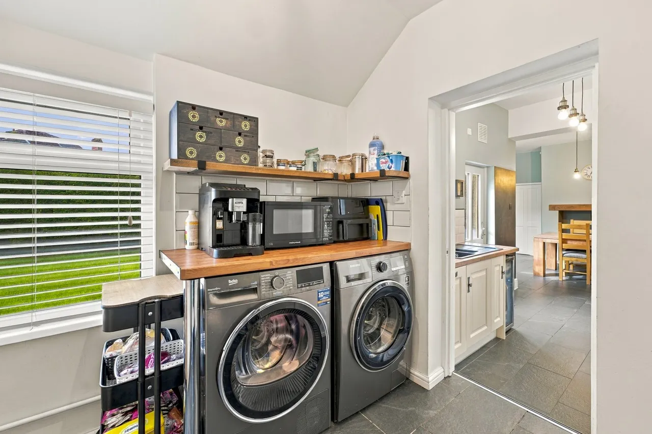 Acresfield Road, Salford, M6, photo 6