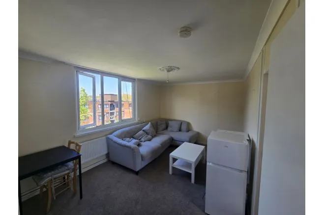 1 bed flat for sale, Carlton Grove, London, SE15
