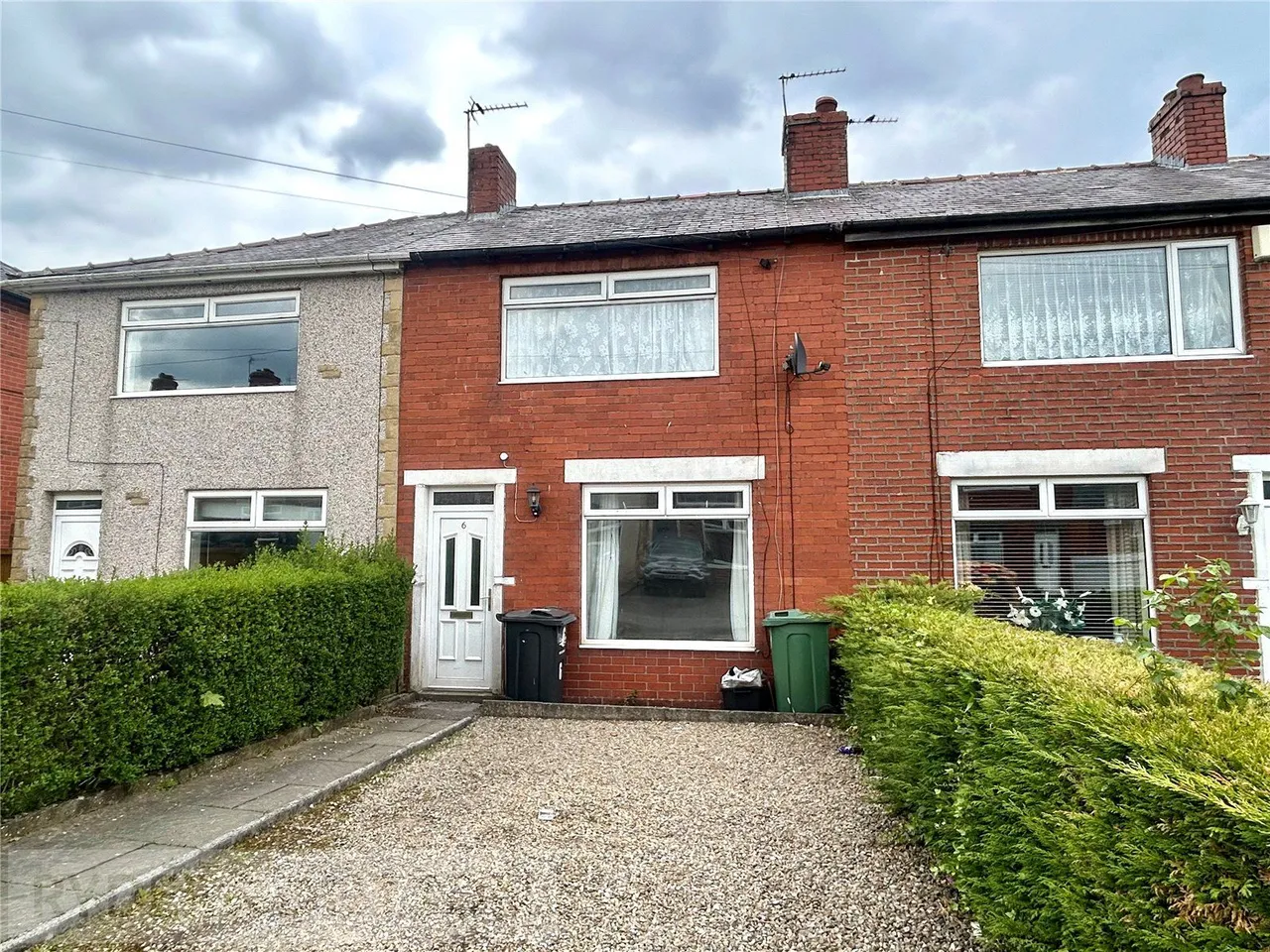 2 bed house to rent, Ling Royd Avenue, Halifax, HX2