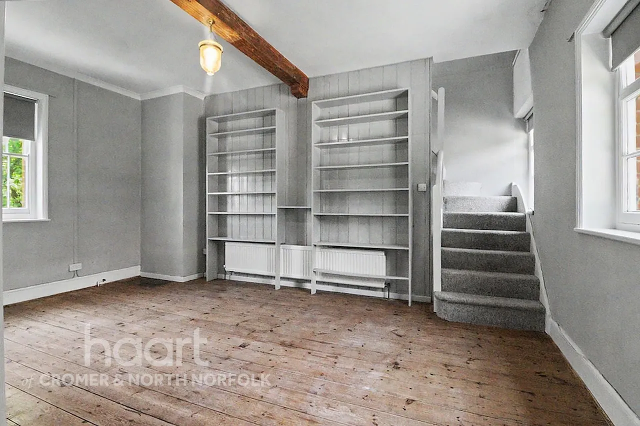 High Street, Overstrand, NR27, photo 13