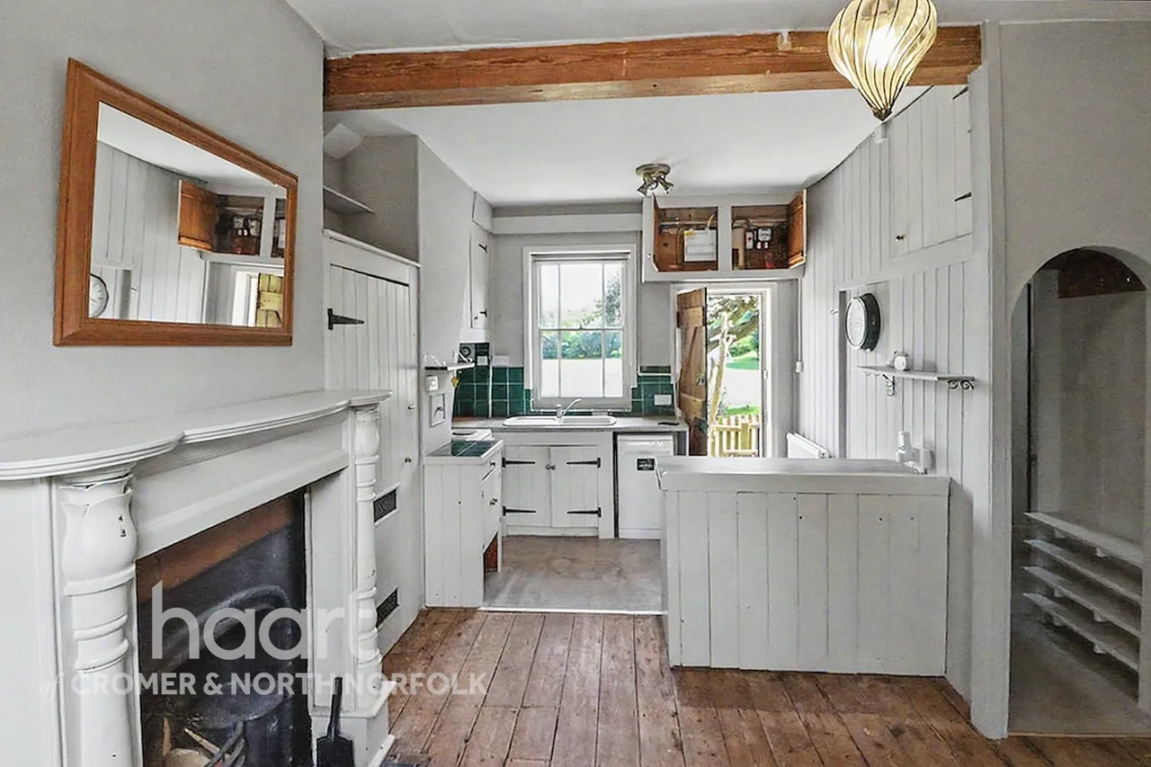 High Street, Overstrand, NR27, photo 12