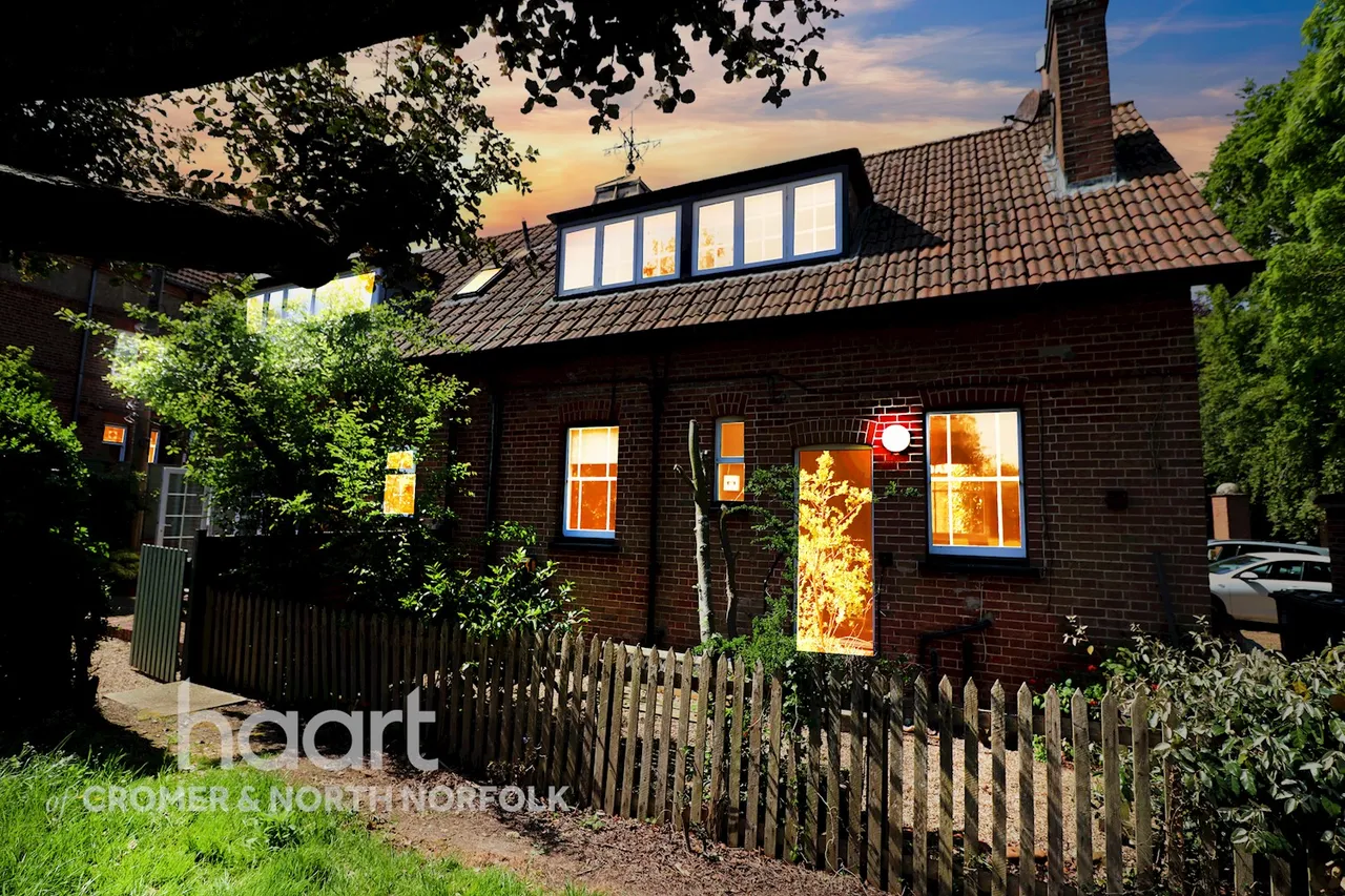 High Street, Overstrand, NR27, photo 6