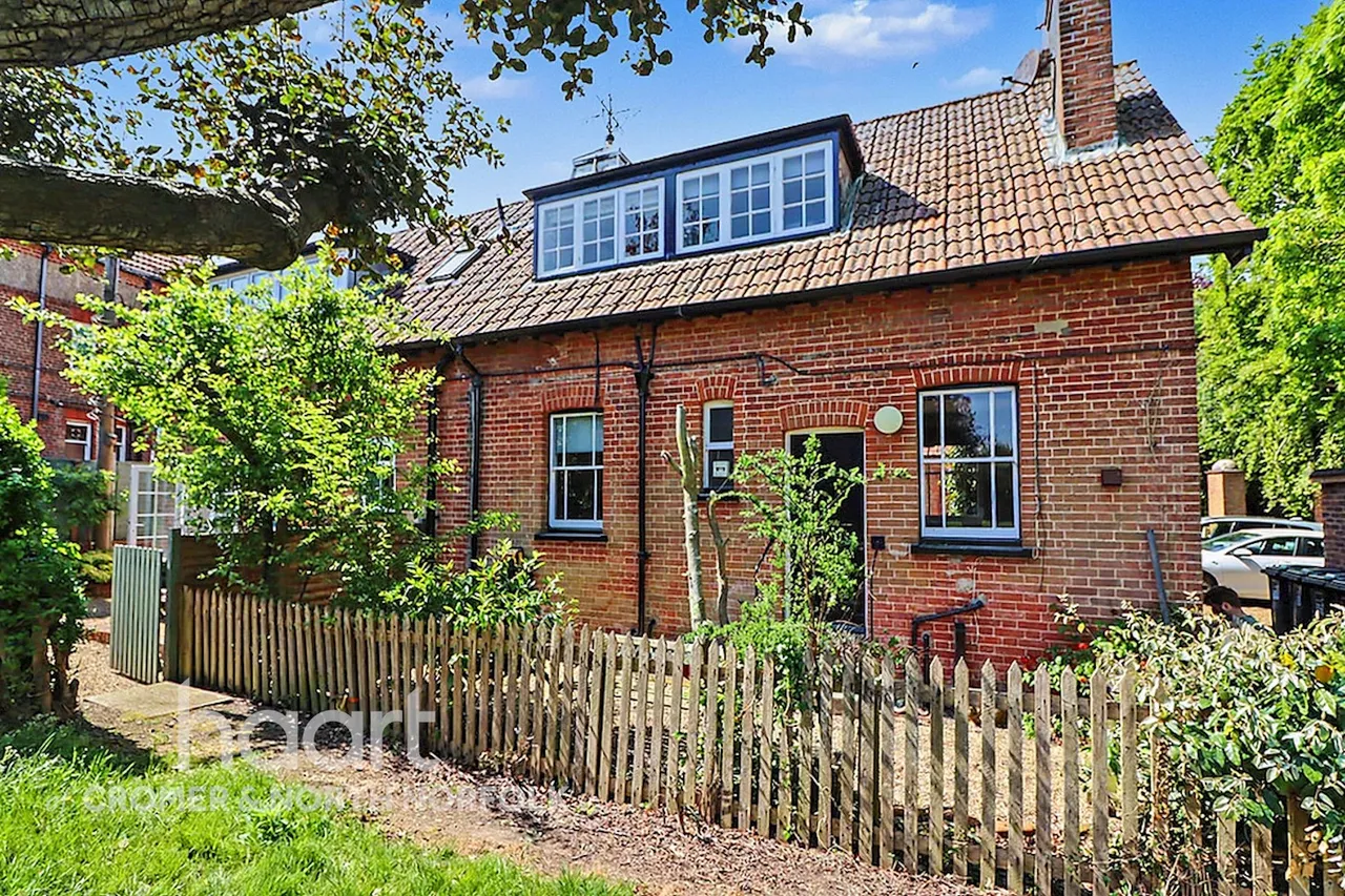 High Street, Overstrand, NR27, photo 24