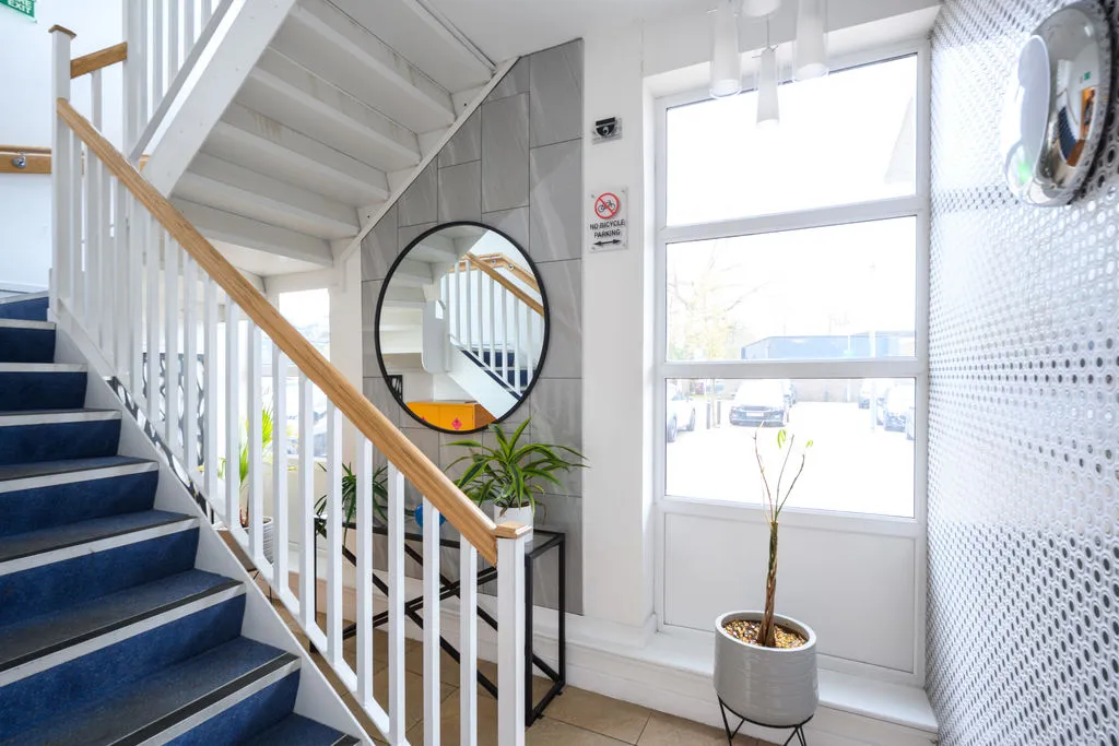 Victoria Avenue, West Molesey KT8 1TL, photo 14