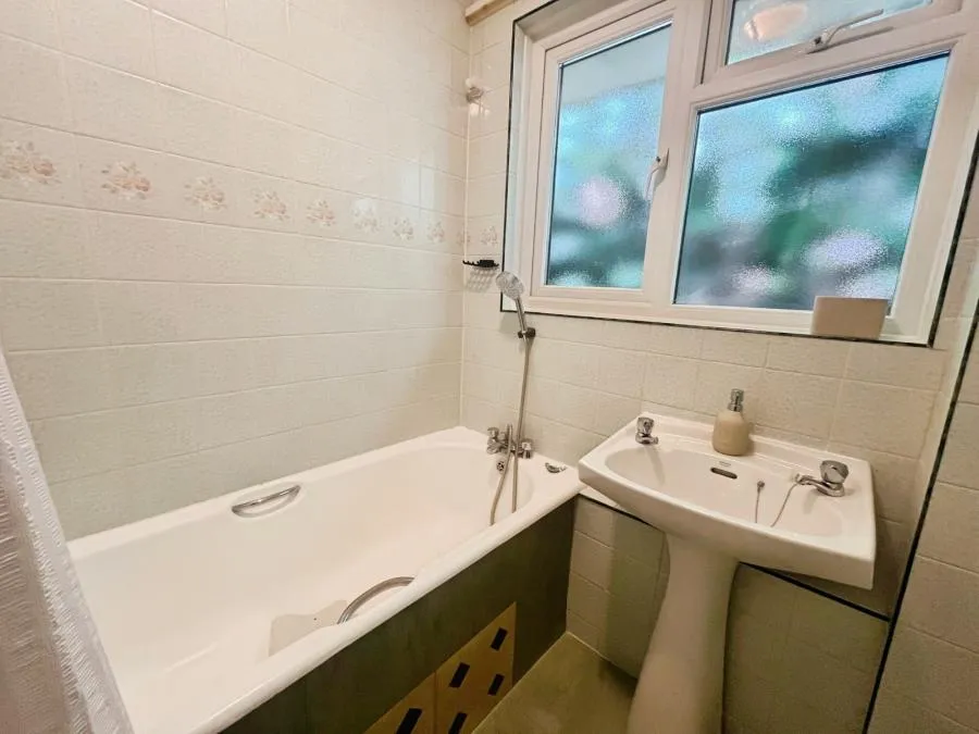 Steephill Court Road, Ventnor, PO38, photo 11