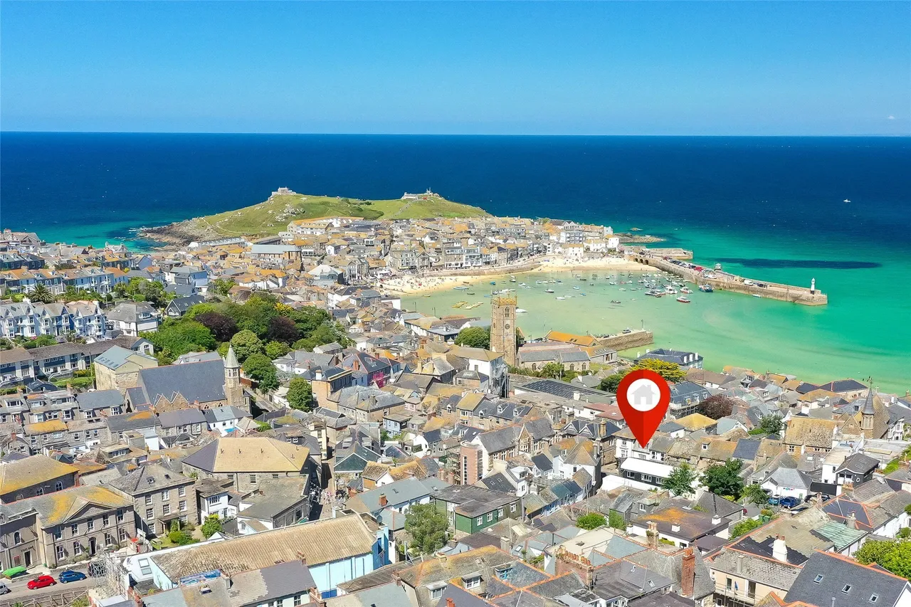 2 bed property for sale — Green Court, Tregenna Hill, St. Ives, Cornwall, TR26