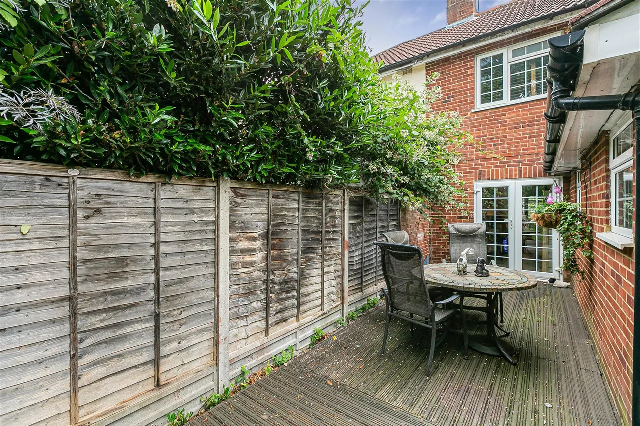 Mill Farm Crescent, Whitton, TW4, photo 10