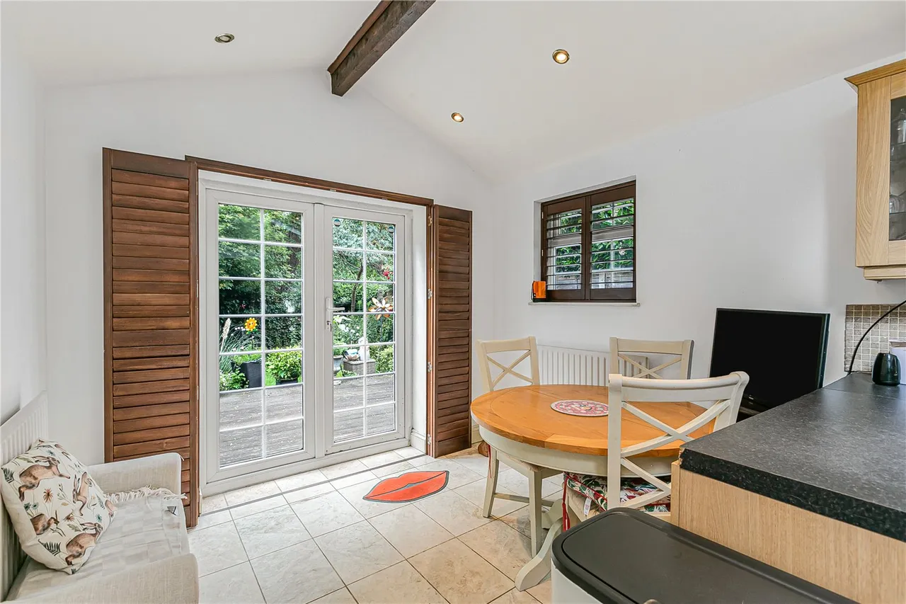 Mill Farm Crescent, Whitton, TW4, photo 9