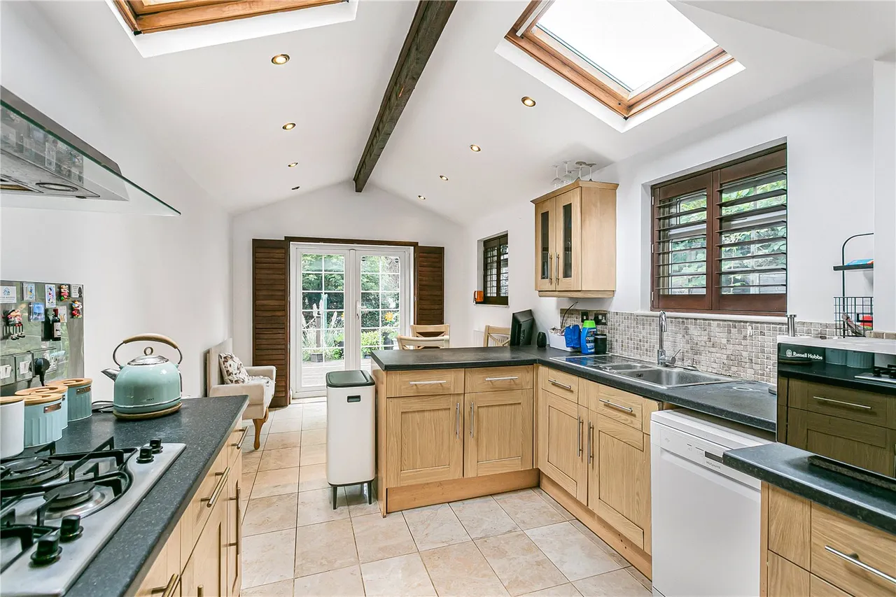 Mill Farm Crescent, Whitton, TW4, photo 3