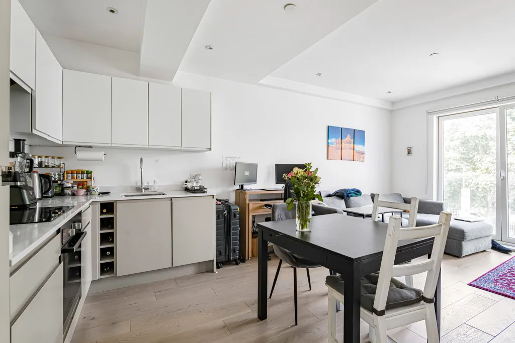 Stewarts Road, London, SW8, photo 4