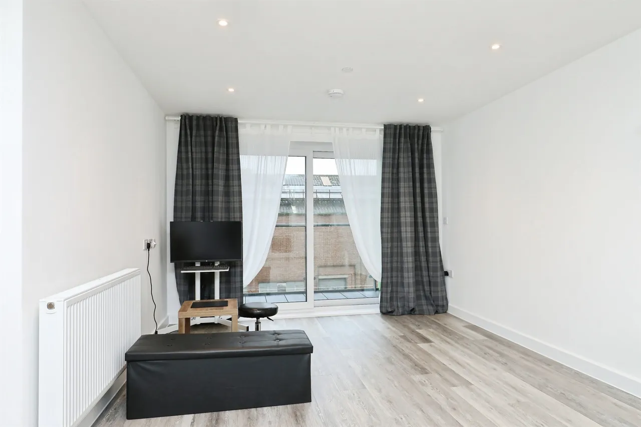 Geoffrey Watling Way, Norwich, photo 6