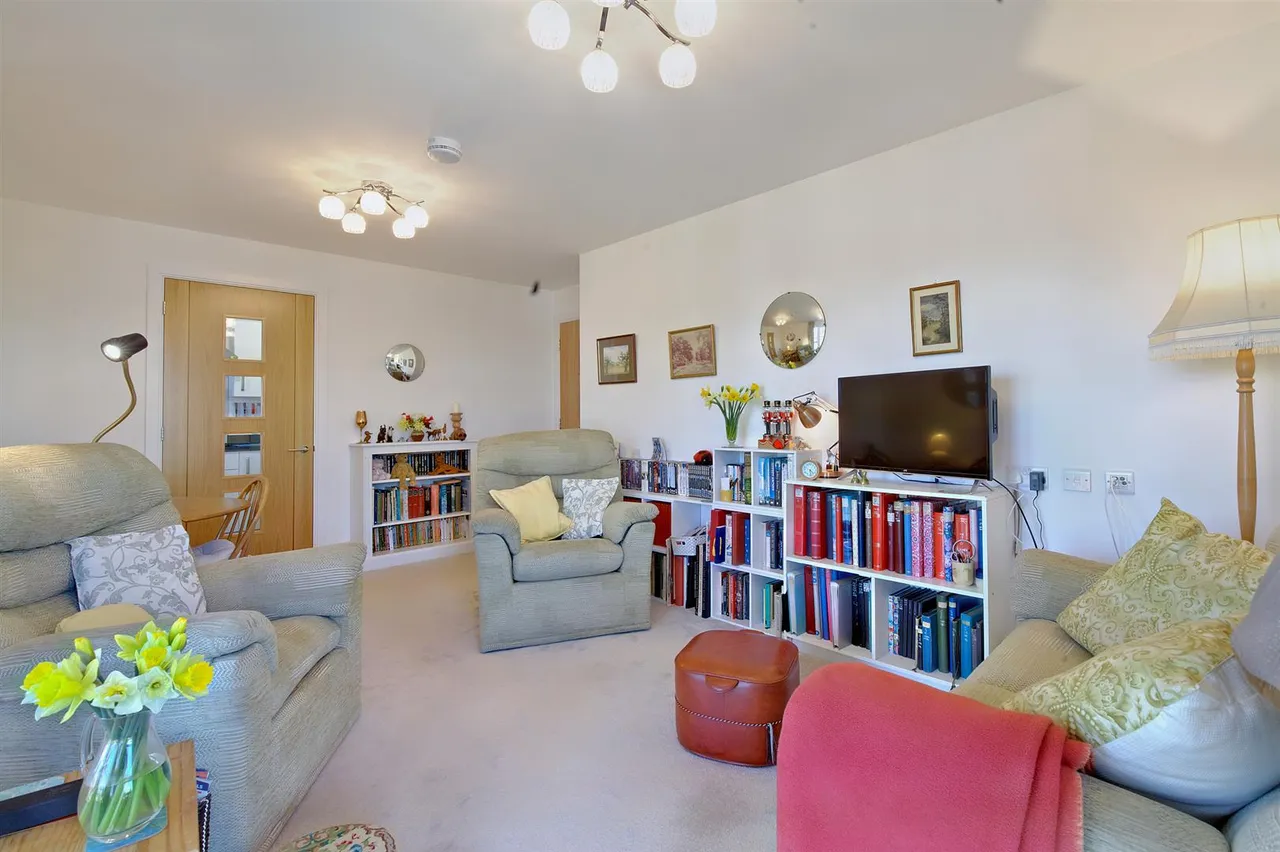2 bed flat for sale, Princes Road, Chelmsford, CM2