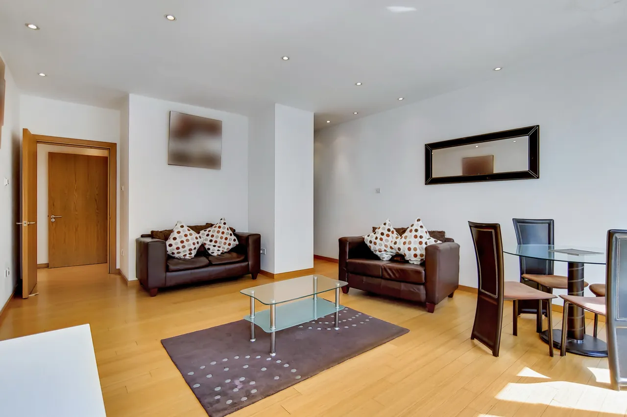 Helion Court, London, E14, photo 2