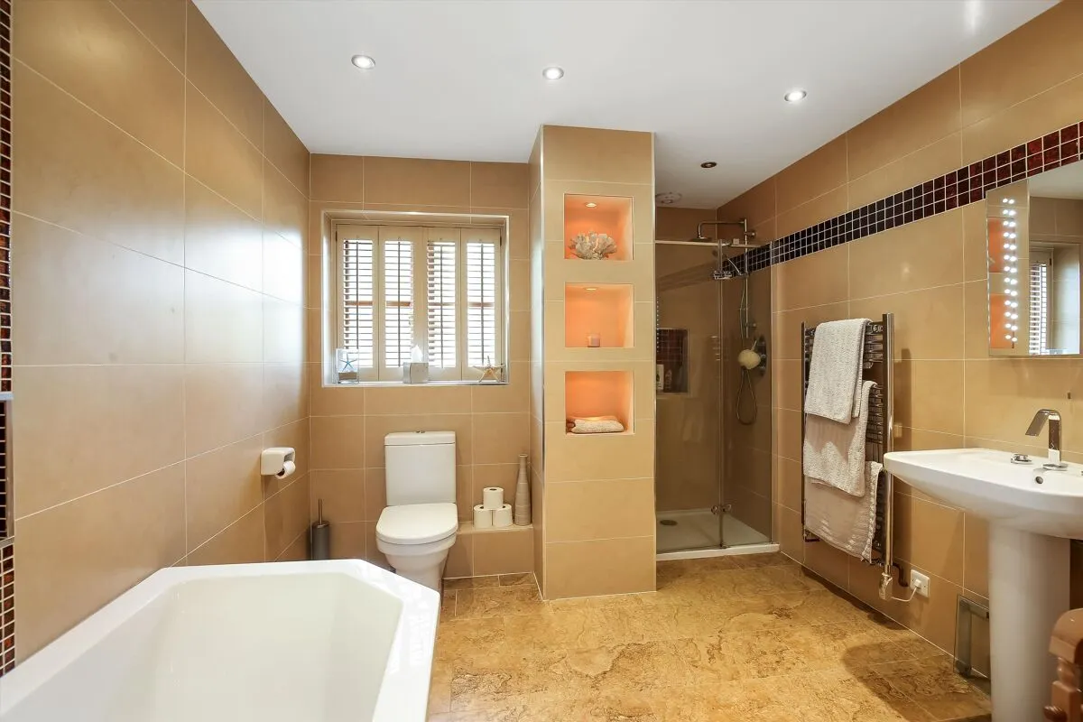 Cliff Way, Compton, SO21, photo 13