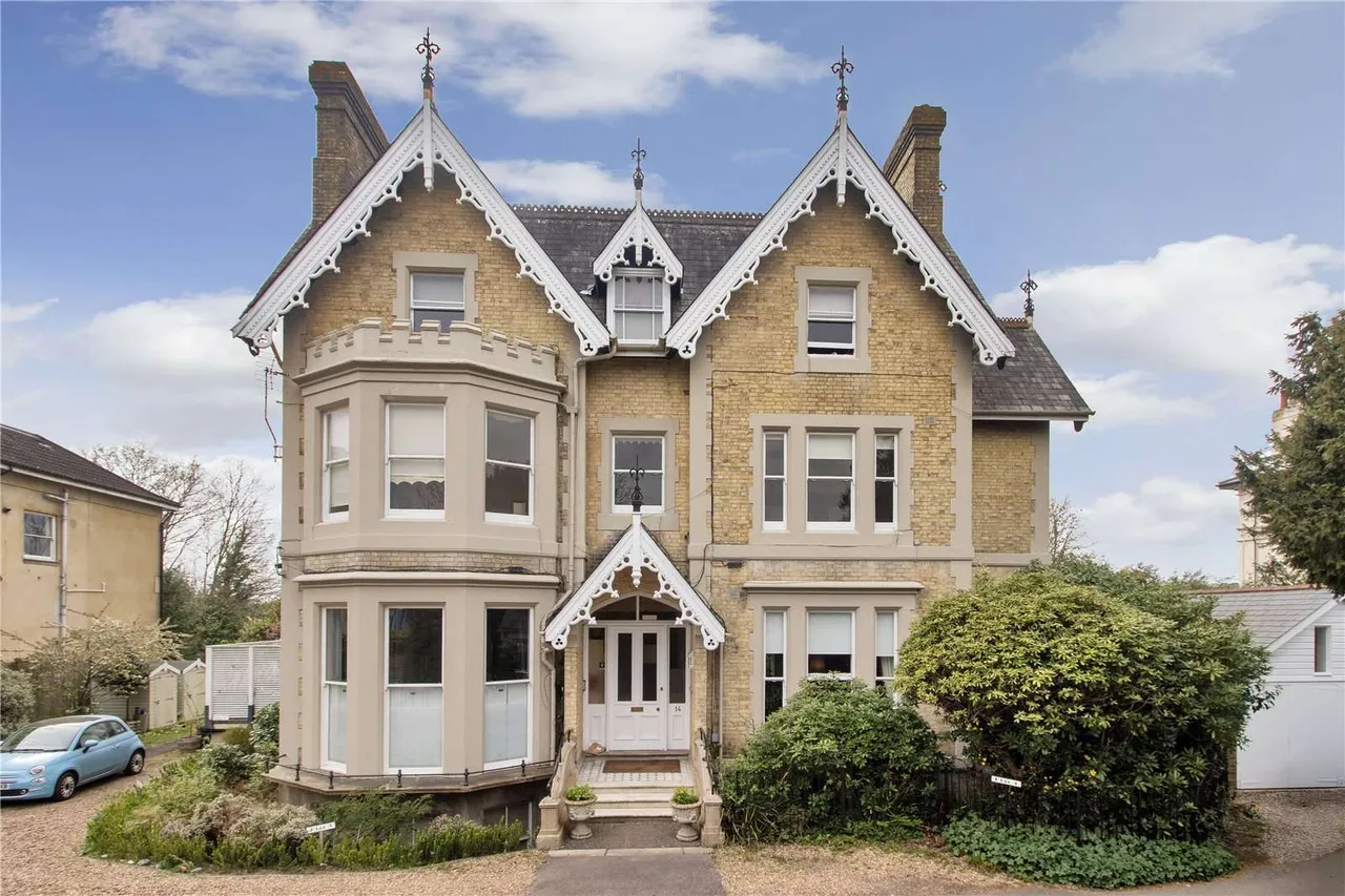 2 bed flat for sale — Frant Road, Tunbridge Wells, Kent, TN2 5SN
