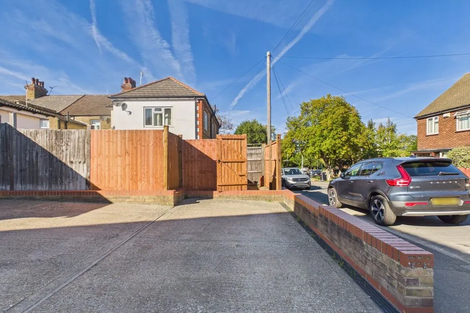 Manor Road, Swanscombe, DA10, photo 10