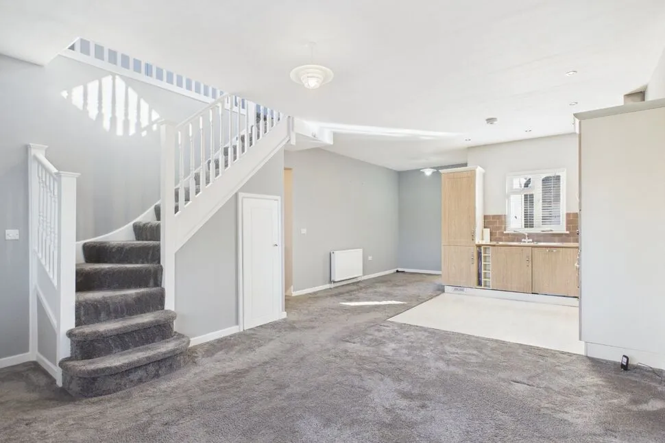 Manor Road, Swanscombe, DA10, photo 3