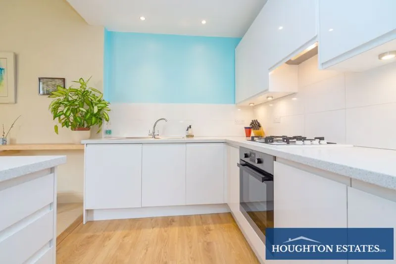 Sutherland Avenue, Maida Vale W9 2HF, photo 5
