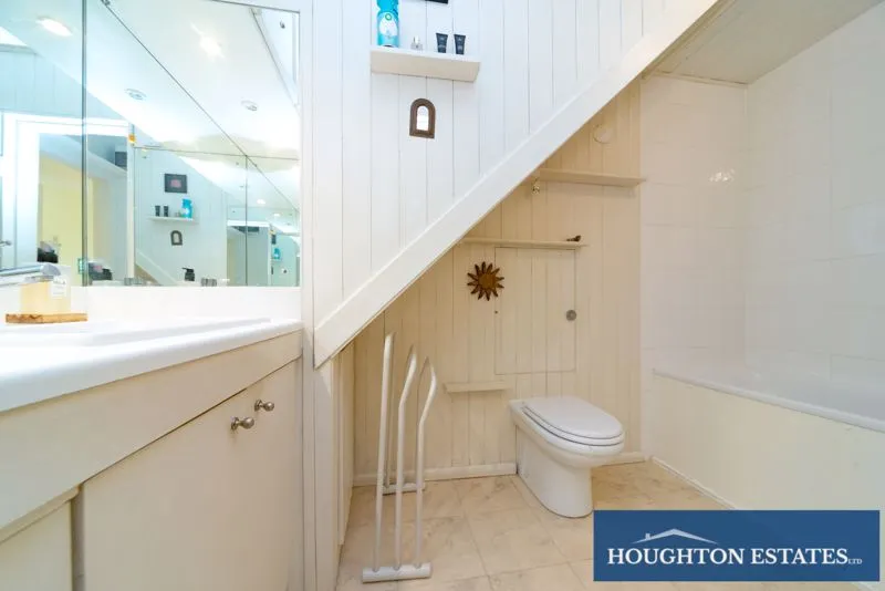 Sutherland Avenue, Maida Vale W9 2HF, photo 11