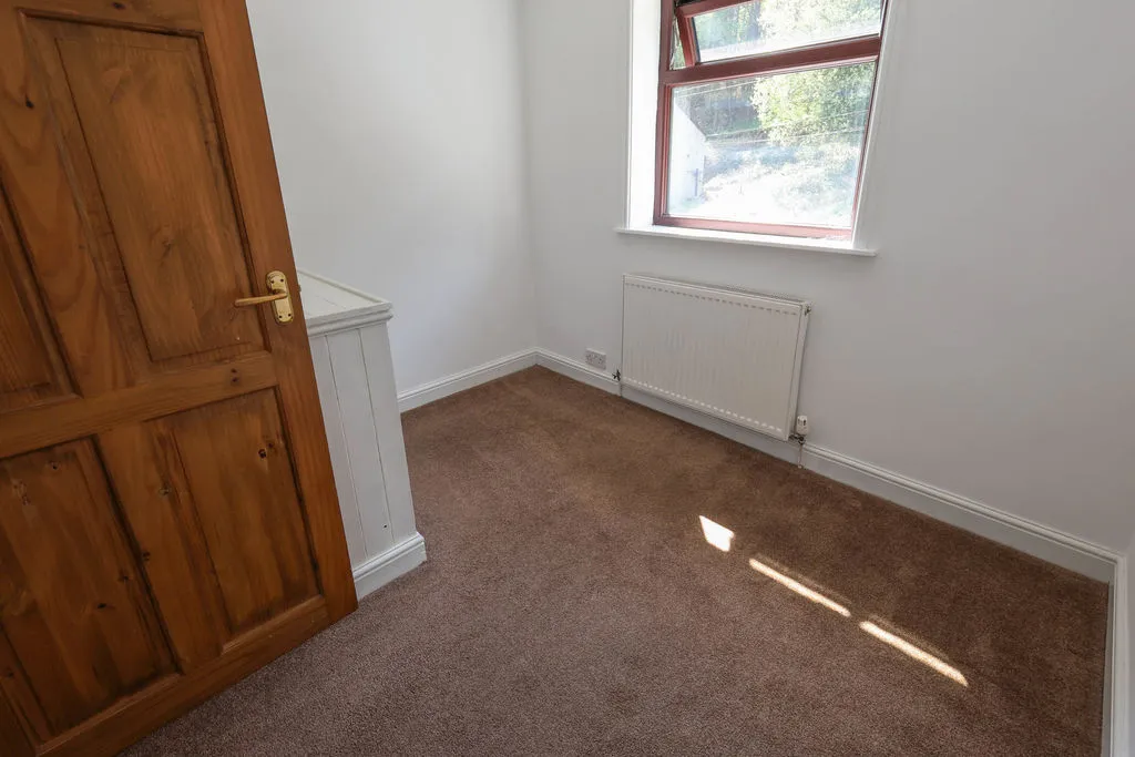 Market Street Shawforth, Rochdale OL12 8JB, photo 7
