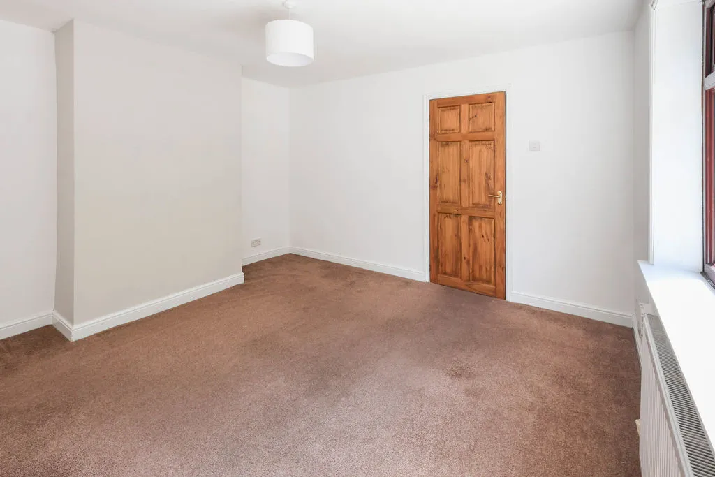 Market Street Shawforth, Rochdale OL12 8JB, photo 3