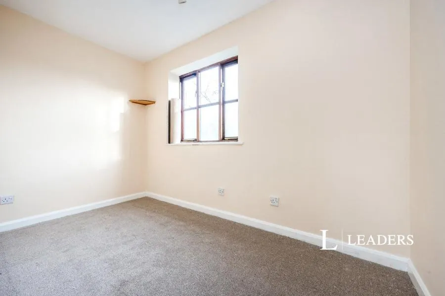Grace Avenue, Oldbrook, MK6, photo 8