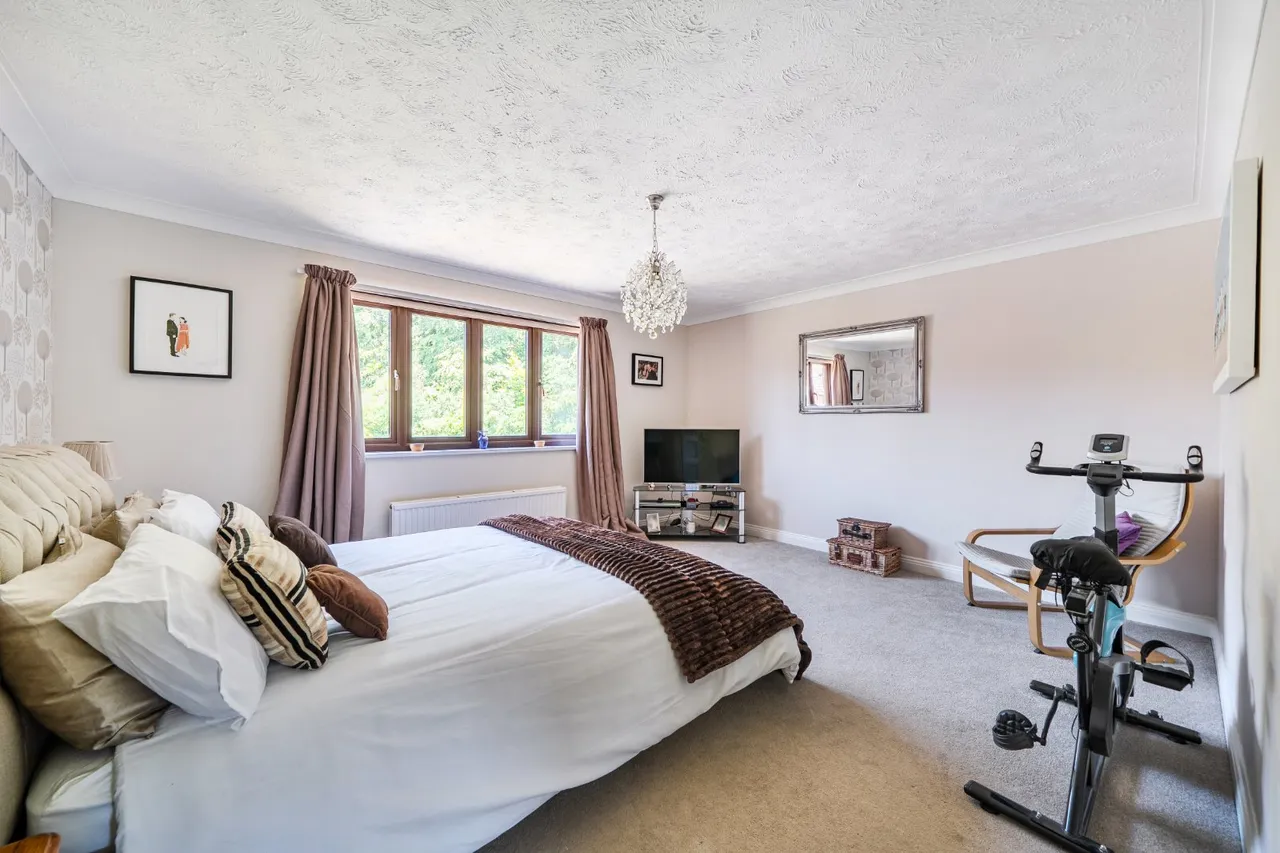 Sparrowgrove, Otterbourne, SO21, photo 11