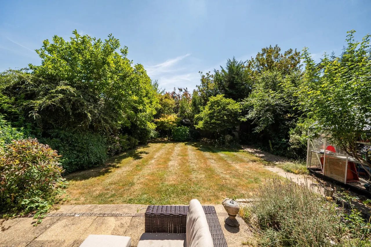 Sparrowgrove, Otterbourne, SO21, photo 15