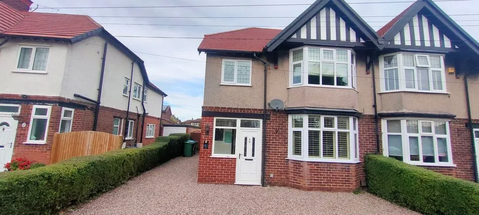 3 bed house for sale — Box Lane, Wrexham, LL12