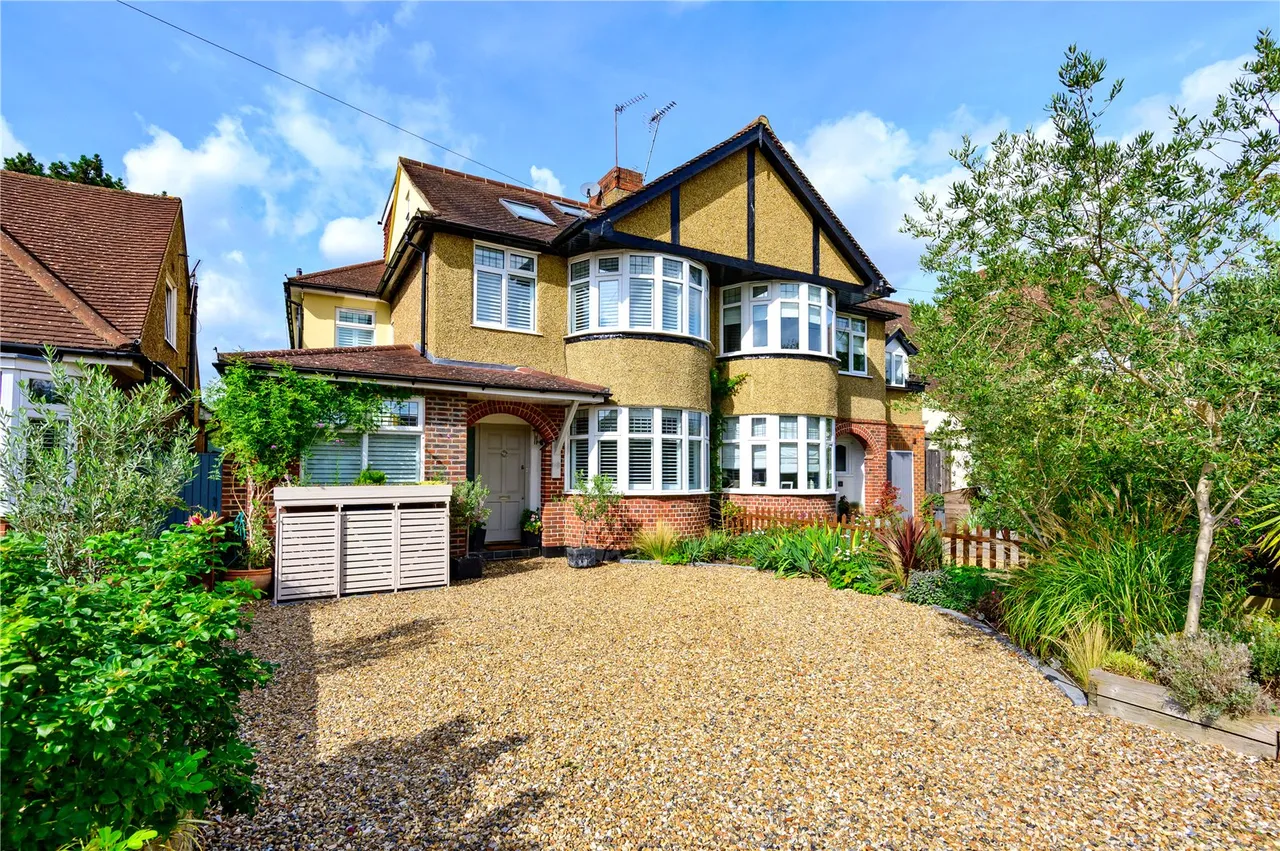 5 bed house for sale — Ormond Drive, Hampton, London, TW12 2TN