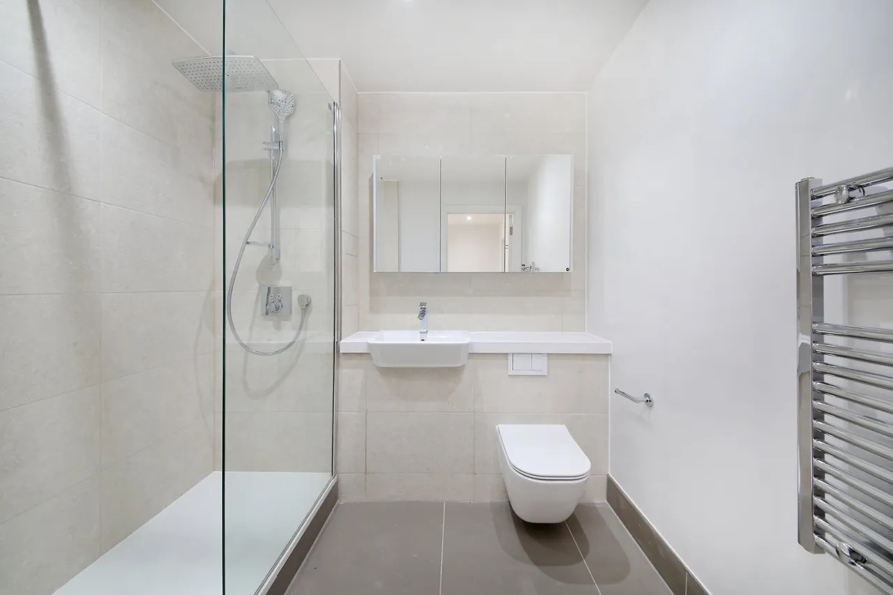 Stonhouse Street, London, SW4, photo 9